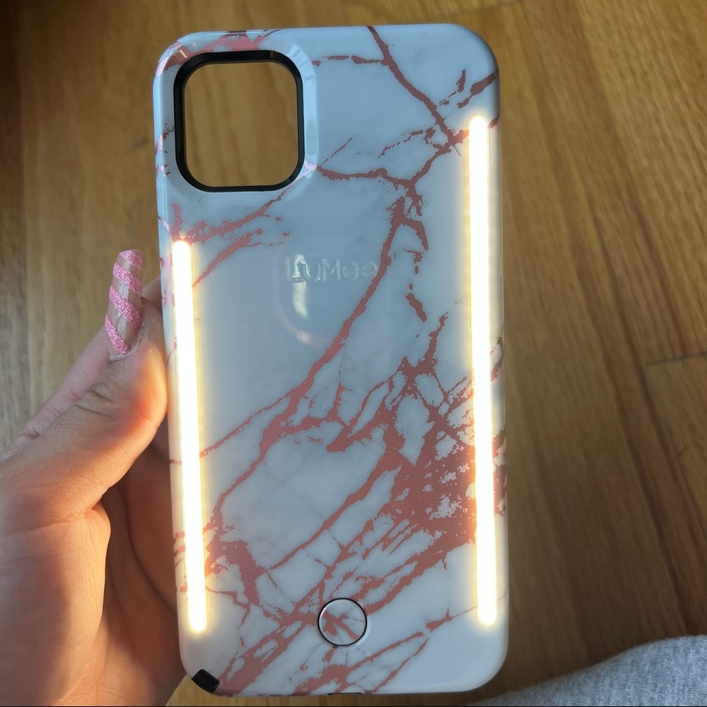 iPhone 11 Pro Max lumee case